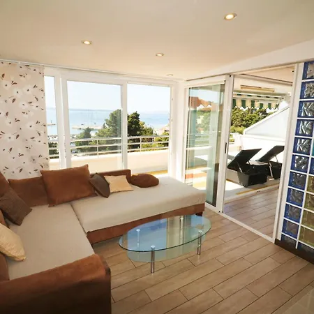 Apartments&rooms Tudor *